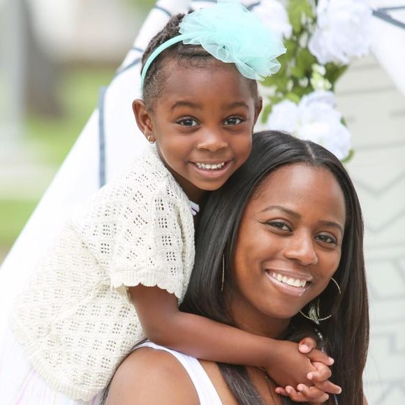 Meet your Posher, Caylin - Picture 1 of 1